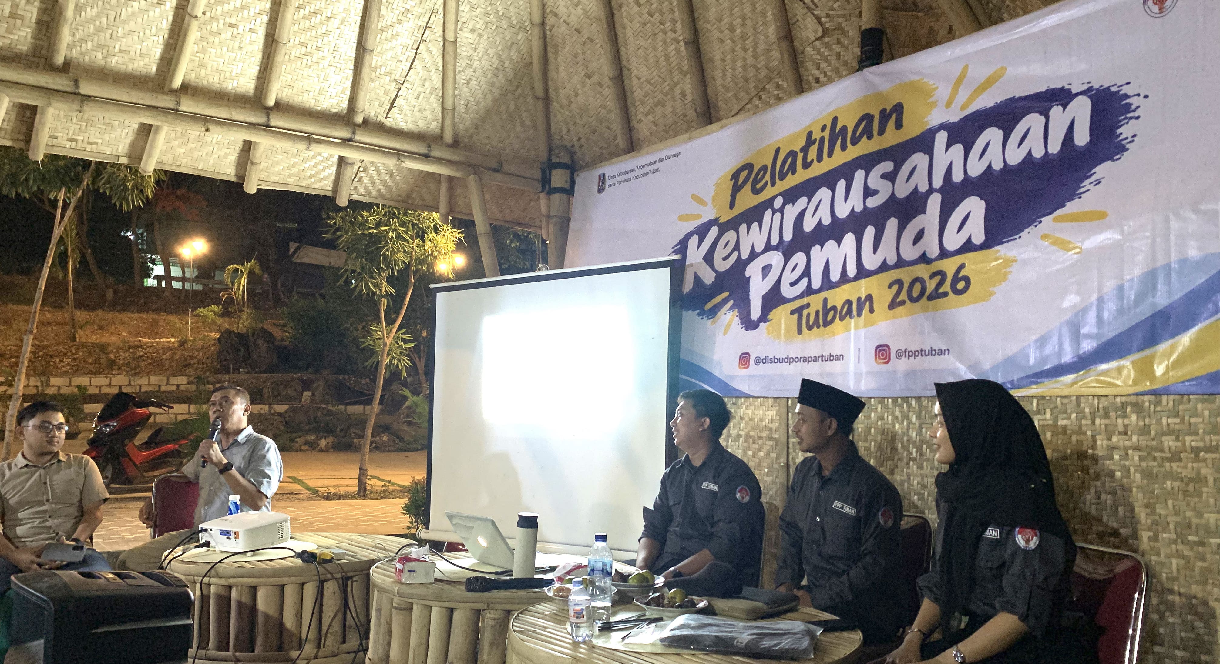Dari Potensi Lokal ke Pasar Digital, Disbudporapar & FPP Tuban Dorong Lahirnya Wirausaha Muda Kreatif
